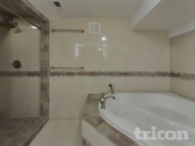 Building Photo - 1952 S Tennyson St