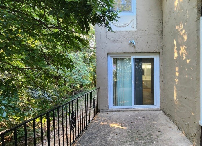 Building Photo - 17651 Graham St
