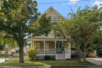 Building Photo - 183 Wood St