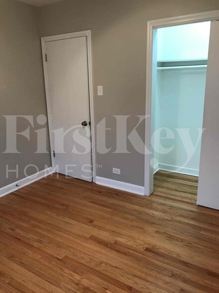 Building Photo - 723 Manchester Ave