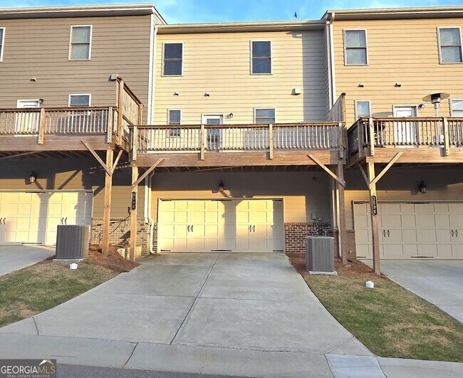Building Photo - 3608 Hidden Valley Cir