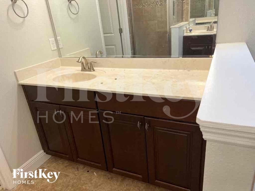 Building Photo - 2945 Top Water Way