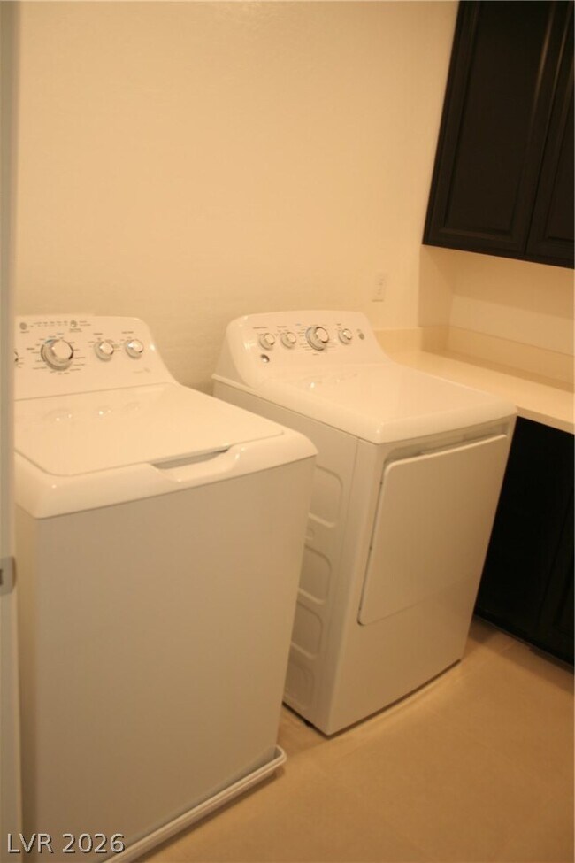 Building Photo - 917 Bluebell Brook St