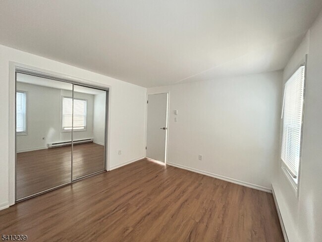 Building Photo - 3 Prospect St