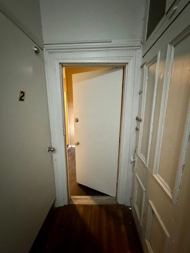 Building Photo - 1815 Locust St