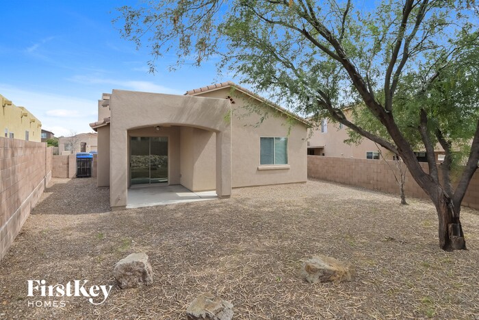 Building Photo - 10423 S Painted Mare Dr
