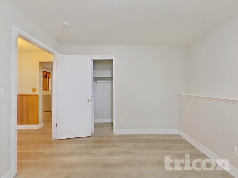 Building Photo - 1317 Doyle Pl