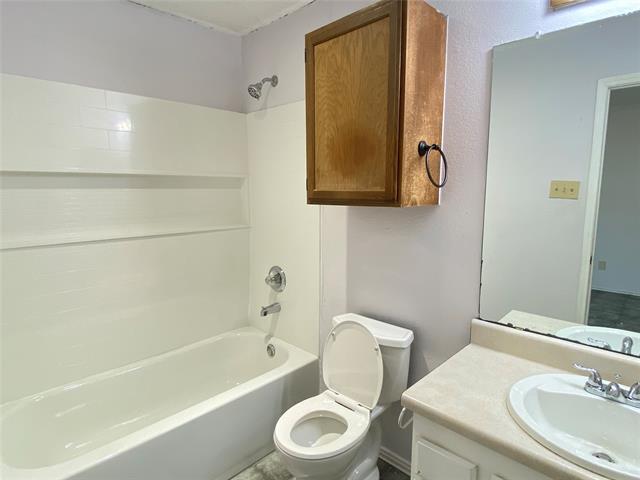 Building Photo - 932 Westover Dr