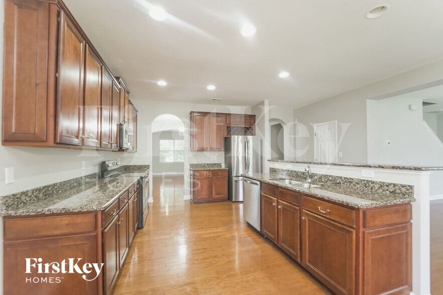 Building Photo - 4019 Linville Falls Ln