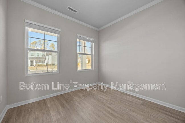 Building Photo - 316 Willard Frst Dr