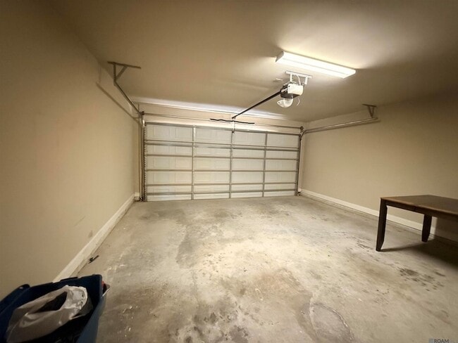 Building Photo - 14013 Stone Gate Dr