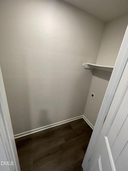 Building Photo - 1102 Peony Ln