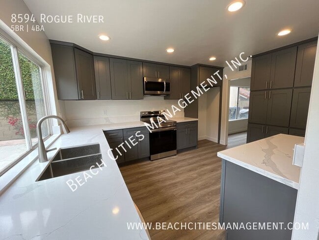 Building Photo - 8594 Rogue River Ave