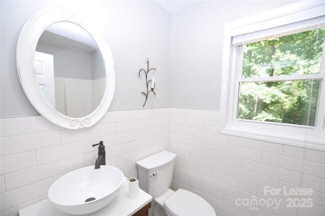 Building Photo - 1710 Kimway Ct