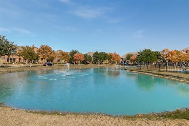 Building Photo - 5404 Locust Dr