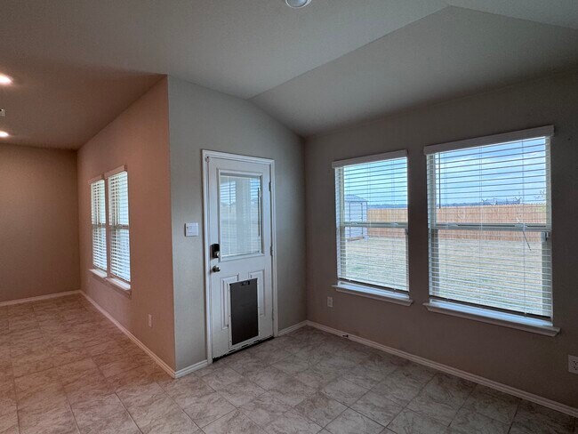 Building Photo - 1104 Prairie Clover Rd