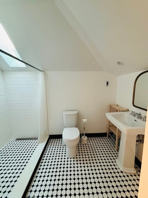 Building Photo - 20 Wildwood Ave