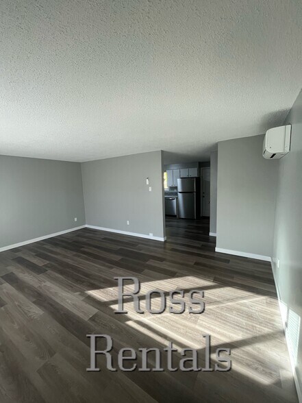 Building Photo - 419 N 23rd Ave