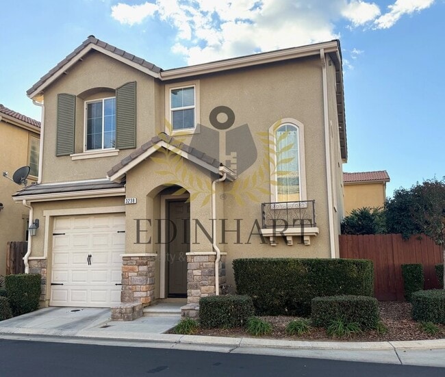 Building Photo - 3238 Lahar Ln