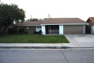 Building Photo - *Move-in special with a month of free rent on your 3rd month of tenancy*