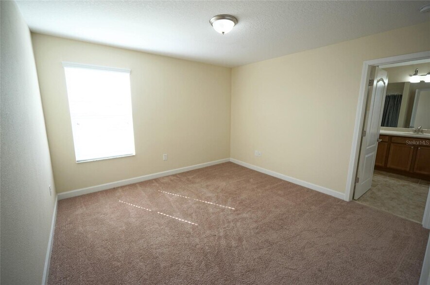Building Photo - 2822 Lantern Hill Ave