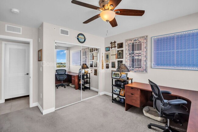 Building Photo - 223 Island Way
