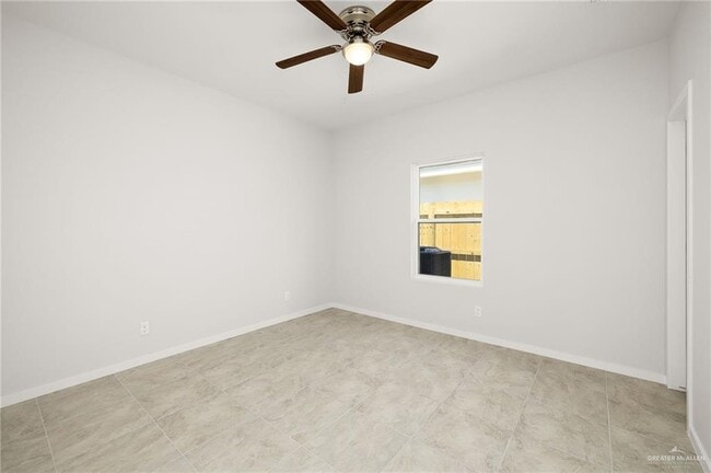 Building Photo - 13 N Alexandrite Ave