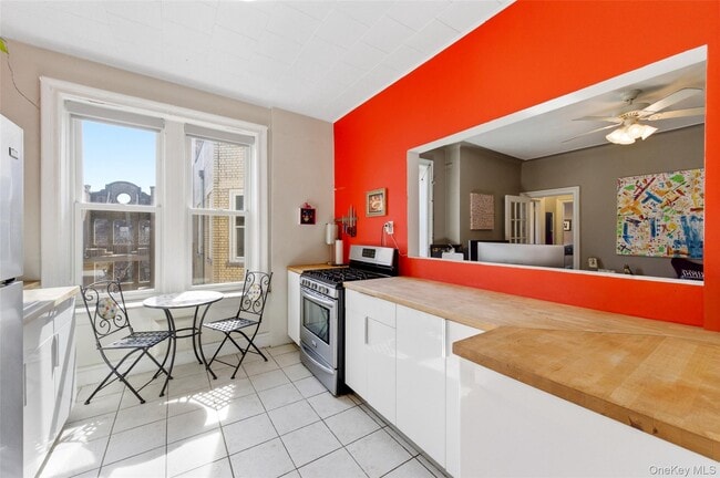 Building Photo - 4006 7th Ave