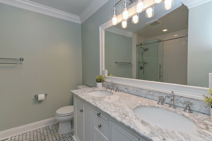 Building Photo - 6338 Owenby Ct