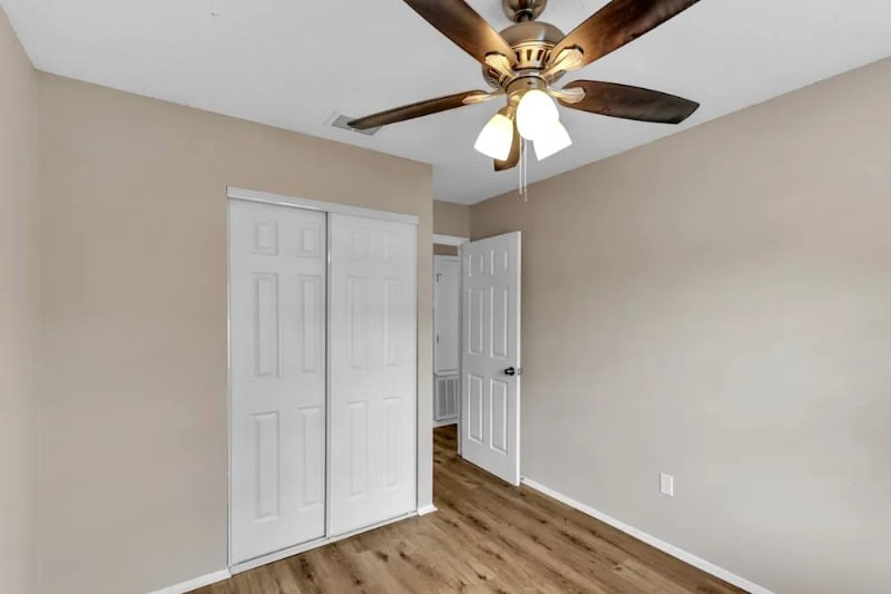 Building Photo - 910 E Humphrey St