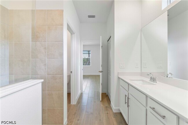 Building Photo - 15077 Jadestone Dr