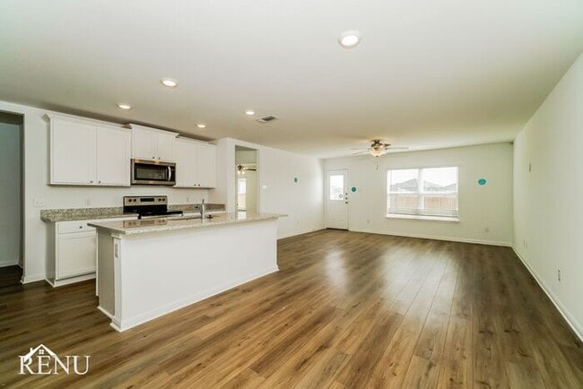 Building Photo - Coming Soon!