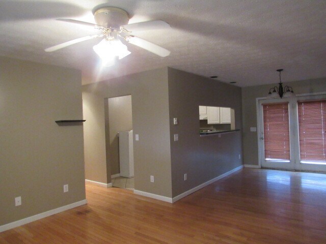 Building Photo - 541 Will Isaacs Rd