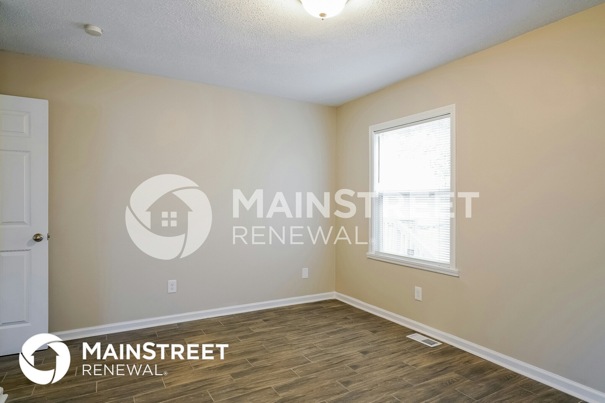 Building Photo - 4806 Tyne Dr