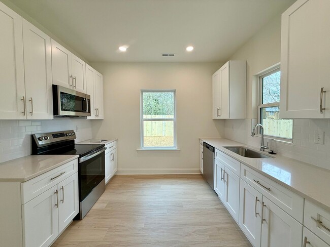 Building Photo - 5403 Toano Rd