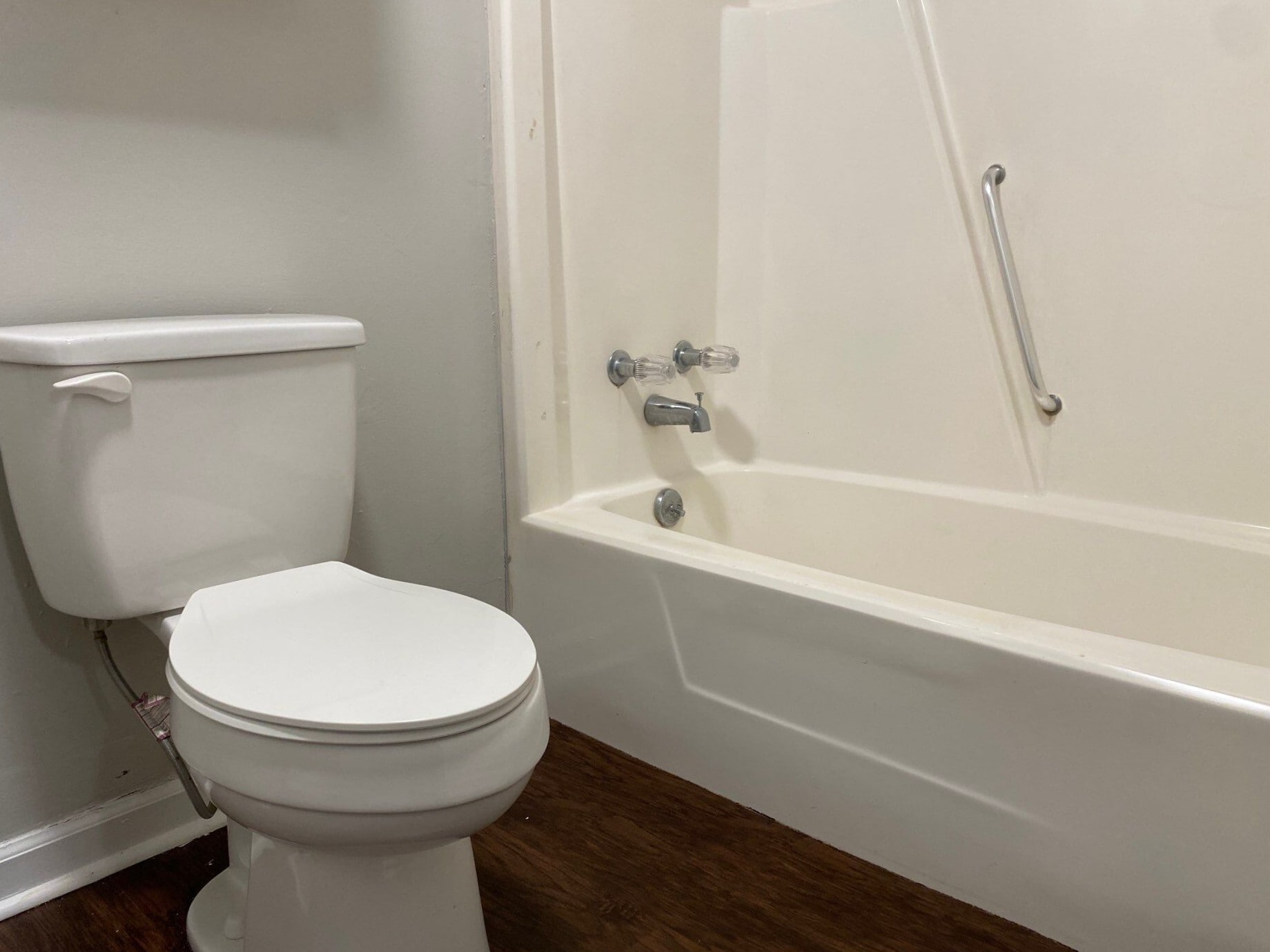 Building Photo - 202 Walnut St