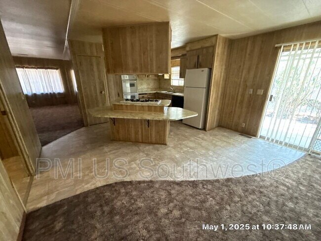 Building Photo - 818 Church St