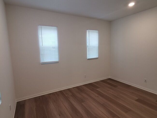 Building Photo - 16063 Tanzinite Ln