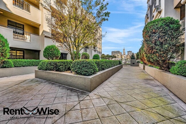 Building Photo - 1776 Sacramento St