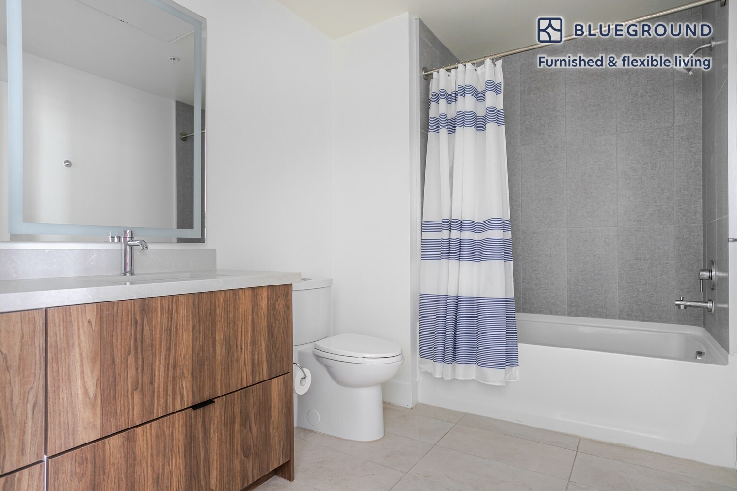 Building Photo - 760 S Serrano Ave