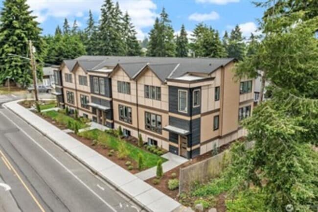 Building Photo - 7528 215th St SW