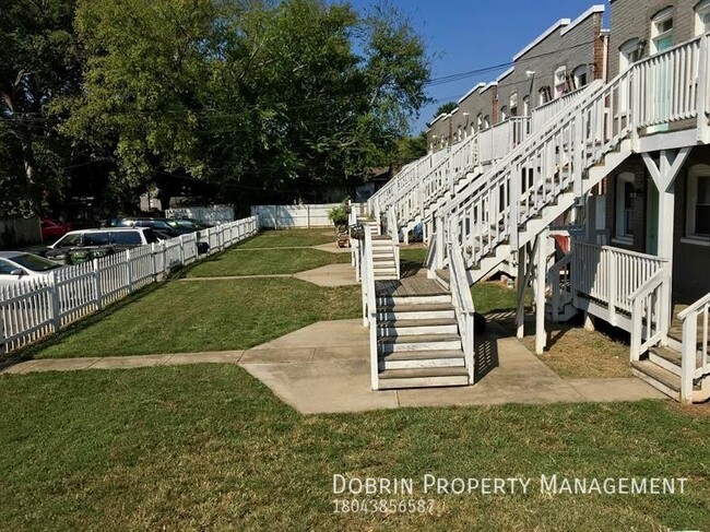 Building Photo - Just 3 blocks from Byrd Park & Swan Lake!