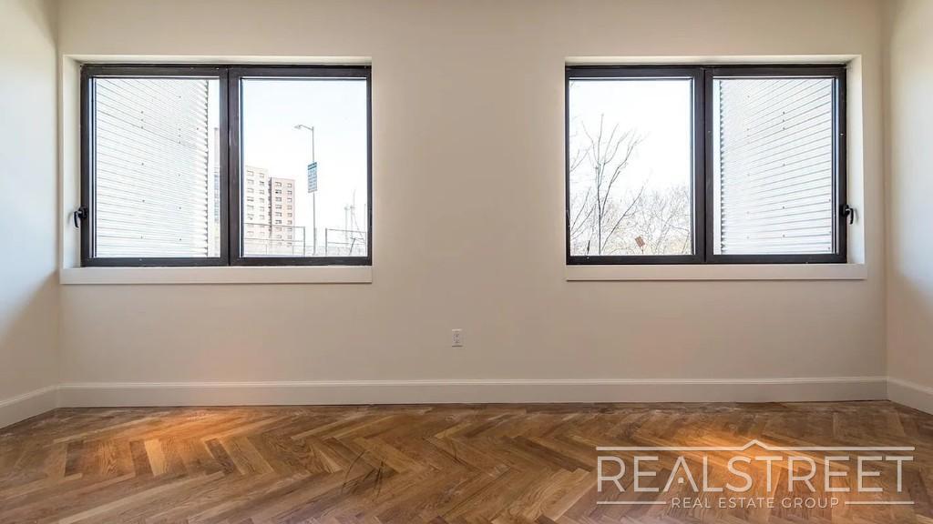 Building Photo - Duffield Street