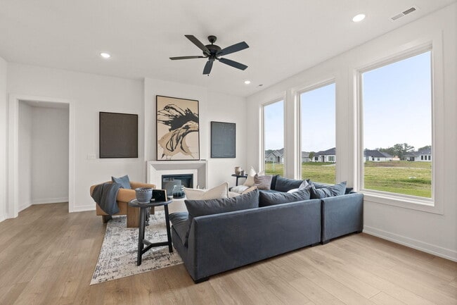 Building Photo - 4613 Estacada Dr