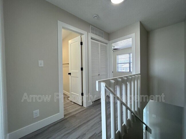 Building Photo - 1320 S Jackson St