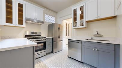 Building Photo - 38 Alma St