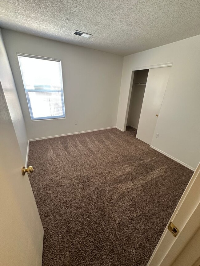 Building Photo - 2815 Solano Del Sol Dr NE