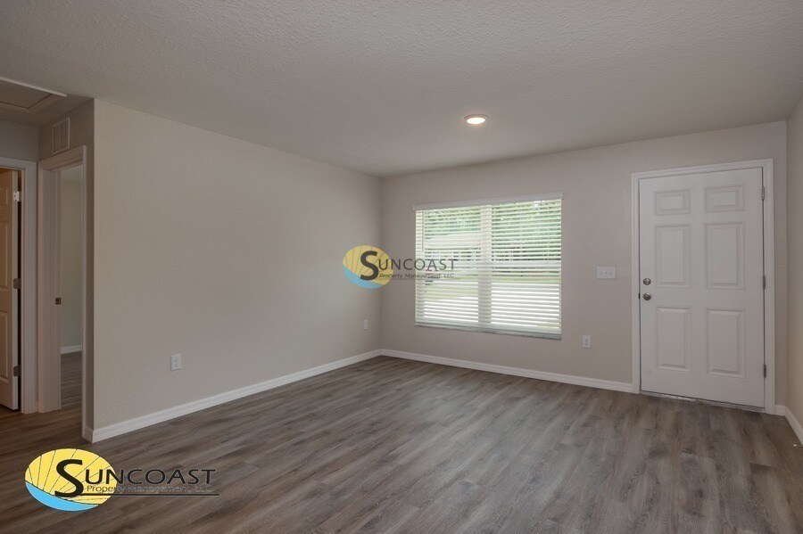 Building Photo - 9337 N Mendoza Way