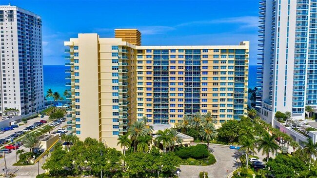 Building Photo - 2501 S Ocean Dr