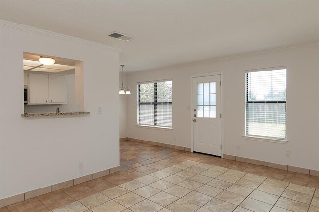 Building Photo - 8811 Springmail Cir